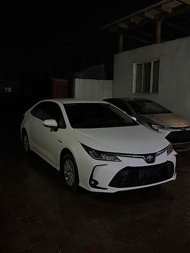 Toyota: Toyota Corolla: 2019 г., 1.8 л, Вариатор, Гибрид, Седан at lalafo.kg — 2 Toyota: Toyota Corolla: 2019 г., 1.8 л, Вариатор, Гибрид, Седан — 2