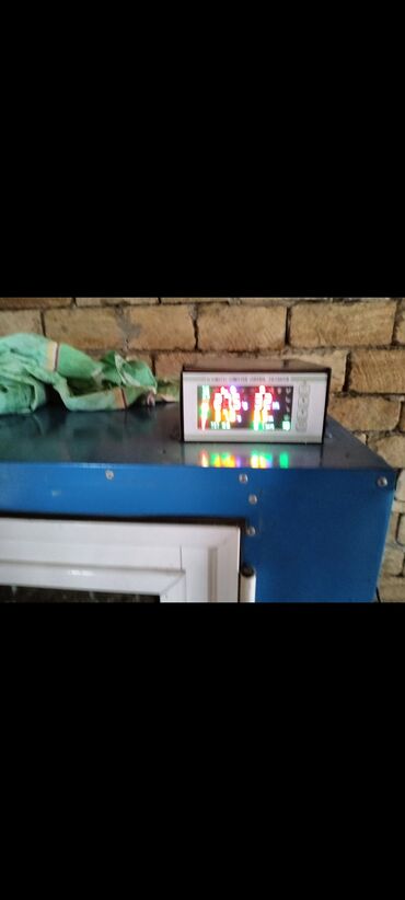 İnkubatorlar: İran, Tam avtomat — 8