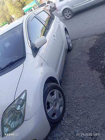 Унаа сатуу: Toyota Ist: 2003 г., 1.3 л, Автомат, Бензин — 3