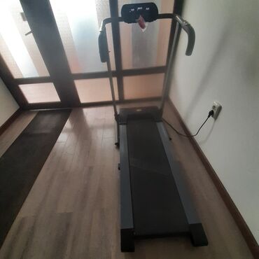 беговой дорожки бу: Беговая дорожка HouseFit (складная, электрическая) . - Компактная