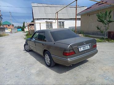 eafc 25: Mercedes-Benz E-Class: 1994 г., 2.2 л, Автомат, Бензин, Седан — 8