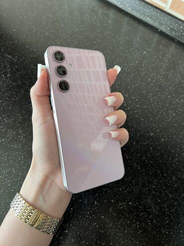 samsunq s: Samsung Galaxy A55, 128 GB, Sensor, Barmaq izi, Simsiz şarj