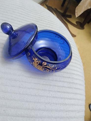 ikinc el: Mavi şüşə qab – qapaqlı, dekorativ - Material: qalın, parlaq — 3