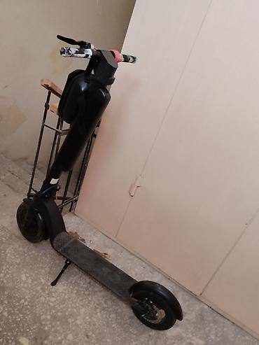 Elektrikli samokatlar: Scooter HX8 modelidir. scooter 1 ildir mendedir son heftelerde — 1