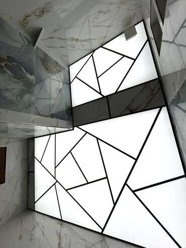Asma tavanlar: LED işıqlı dekorativ tavan panelləri – mərmər teksturalı və geometrik — 2