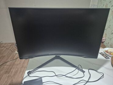 Masaüstü kompüterlər və iş stansiyaları: 32 ekran samsung odyssey 240Hz oyun manitoru. manitor ideal