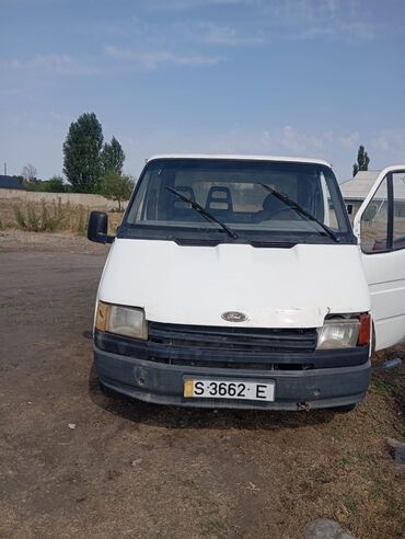 форд транзит минивен: Белый фургон Ford Transit, предназначенный для перевозки грузов