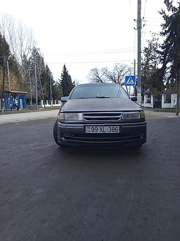Opel: Opel Vectra: 2 l | 1990 il 350697 km Sedan — 1