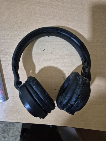 jbl 310: İşlənmiş Simli Qulaqcıqlar, JBL, rəng - Qara