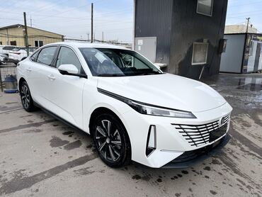 Changan: Changan Eado: 2024 г., 1.5 л, Робот, Бензин, Седан