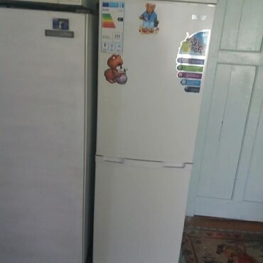 кухонный доска: Холодильник BLESK в отличном состоянии
