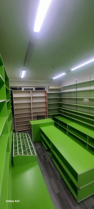 Asılqanlar: Dükkanlar və mağazalar üçün nəzərdə tutulmuş bu universal rəf sistemi