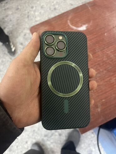 Apple iPhone: IPhone 13 Pro, Б/у, 128 ГБ, Зеленый, Защитное стекло, Зарядное устройство, Чехол, 79 % — 8