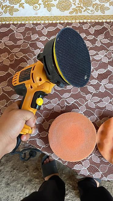 Polyonan aparatlar: 2.3 defen islenib teze kimidi.Elektrik polisaj maşını – DWE 6401 — 1