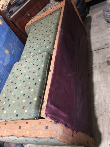 Прямые диваны: Срочно продаю диван 0…5…5. 9. 3. 2…0. 5…3…1 Состояние хорошее — 13