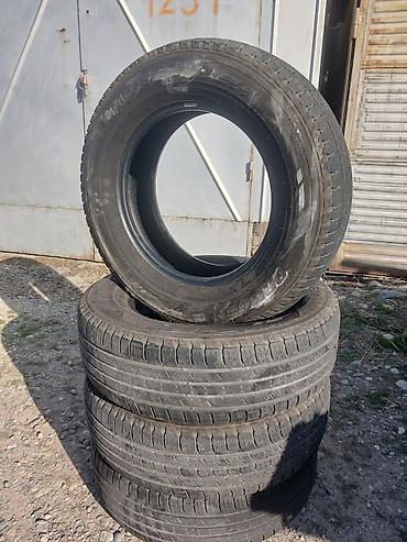 17 sekis: Шины 235 / 70 / R 17, Всесезонная, Б/у, Комплект, Внедорожные (АТ/МТ), Вьетнам, Kumho — 1