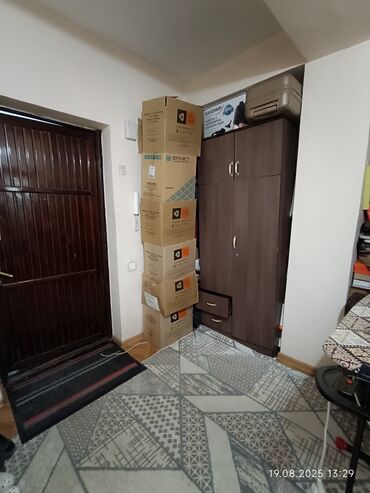 1 комнатная квартира бгу: 1 бөлмө, 52 кв. м, Жеке план, 4 кабат, Эски ремонт