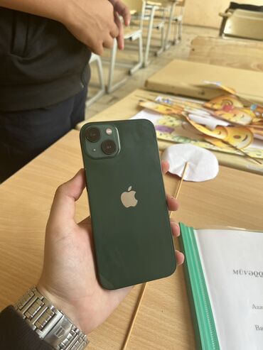 kredit iphone 13: IPhone 13, 128 GB, Yaşıl, Zəmanət, Barmaq izi, Simsiz şarj