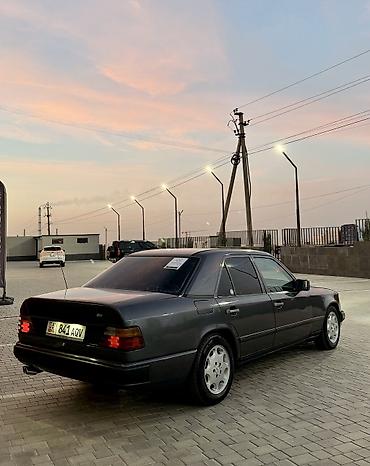 замок 124: Mercedes-Benz W124: 1988 г., 2.6 л, Автомат, Бензин, Седан — 5
