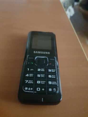 кнопочный телефон в баку: Samsung GT-E1070