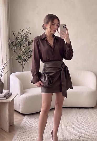 stradivarius postarina: Sulnja sorc od eko koze
2200 din
S M L — 2