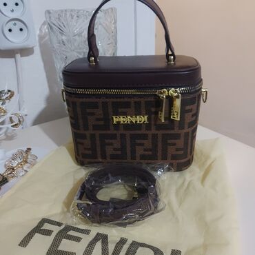 зажимы для денег: Əl çantası, Fendi, Yeni lalafo.az -da зажимы для денег: Əl çantası, Fendi, Yeni