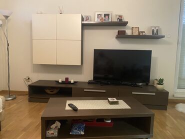 kaisevi za hranilicu: TV stand, Used