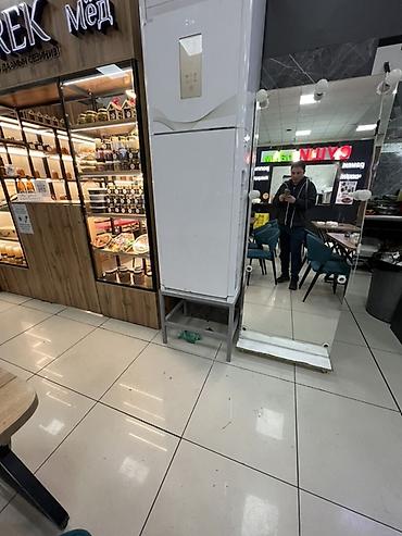 кондиционер с фрионом: Напольный (колонный) кондиционер AUX - Форм‑фактор: колонный — 2