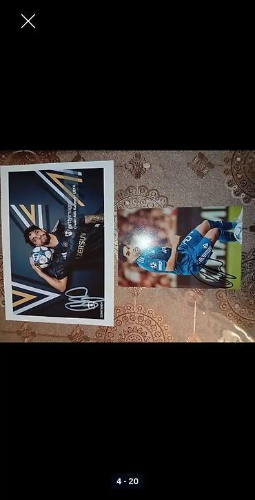 Məhsul: Futbolçu imzalı fotoşəkillər toplusu satılırlar sübut