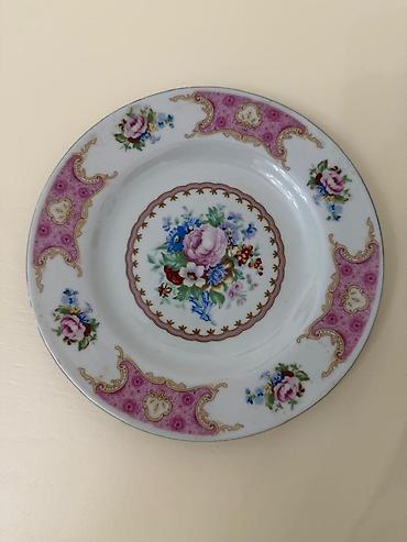 сервиз фарфор: Фарфоровый чайно-столовый сервиз с цветочным рисунком и розовым — 5