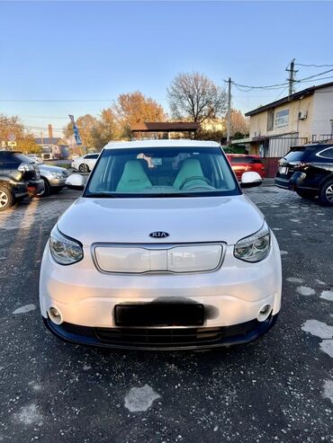 обмен на частный дом: Kia Soul: 2018 г., 5.5 л, Автомат, Электромобиль, Кроссовер