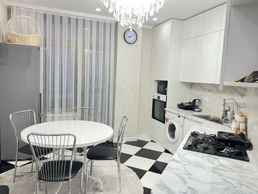 Продажа квартир: 2 комнаты, 73 м², Элитка, 3 этаж, Дизайнерский ремонт — 12