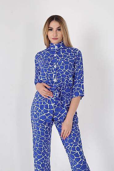 Брючные костюмы: Двойка размер 44-46 — 2