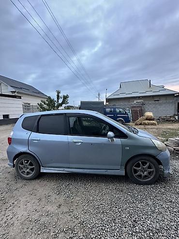 Honda: Honda Fit: 2001 г., Хэтчбэк — 3