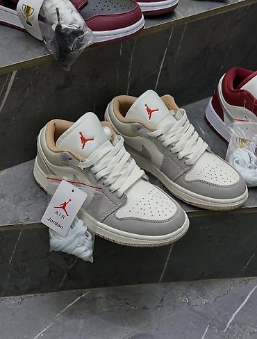 retro 4: Мужские кроссовки, 40, Air Jordan, Новый, Бесплатная доставка, Самовывоз — 1