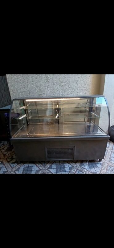 Avtoservis avadanlıqları: 🌙Nure 📦 *Vitrin soyuducu — 2 metrlik* 🔹 *Şirniyyat üçün* 🔹