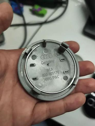 nalepnice za felne motora: AUDI CEPOVI ZA FELNE 68MM A4 A6 RS6 SIVI I CRNI 8D0 601 170 | Filip — 4
