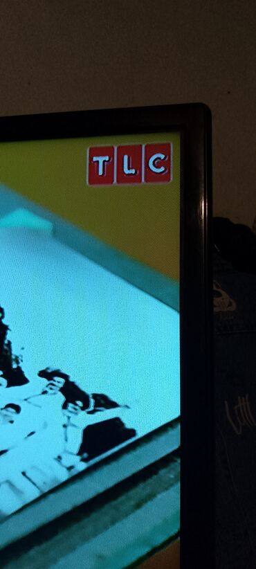 riffel tv pult: LED televizor – böyük ekran - Ekran növü: düz panel LED - Geniş ekran