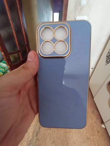 Kabrolar: Telefon modelləri üçün qızılı çexollar satılır.honor x8b x9c iPhone 13 — 5