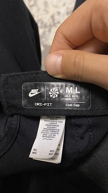 Головные уборы: Кепка Nike Club Cap Dri-FIT - Цвет: черный - Логотип Nike на — 3