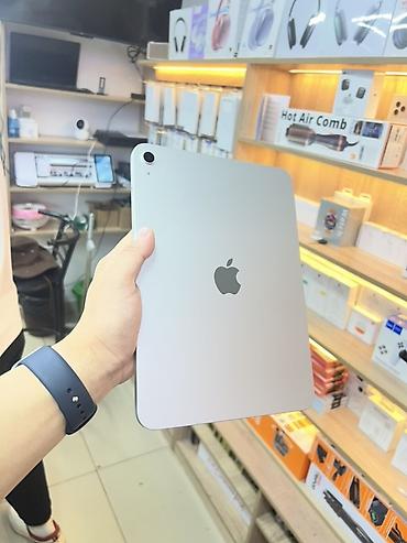 ipad mini 2019: - Компактный корпус с плоскими гранями и USB‑C - Liquid Retina — 1