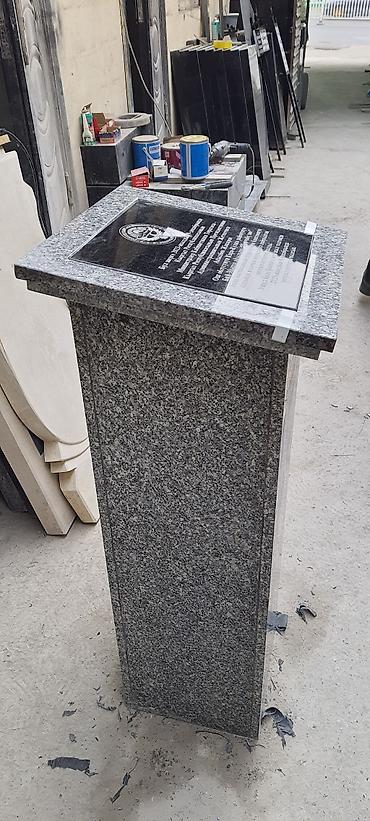 Тумбы на заказ: Гранитная тумба «Капсула времени» с верхней плитой под мемориальную — 8