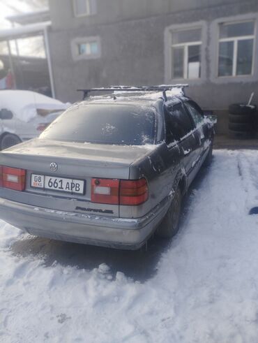 Volkswagen: Volkswagen Passat: 1993 г., 2 л, Механика, Бензин, Седан — 1