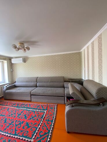 спальный диван трансформер: Угловой диван, цвет - Серый, Б/у