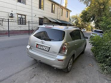 машина на варянт: Toyota Corolla Verso: 2004 г., 1.6 л, Механика, Бензин, Минивэн — 2