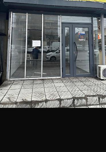 Аренда магазинов: Магазин, 130 м² С ремонтом — 3