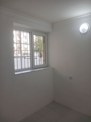 Kommersiya daşınmaz əmlakının satışı: Xırdalan AAAF parkda obyekt ful temirli 2 otağlı kiçik metbextli — 12