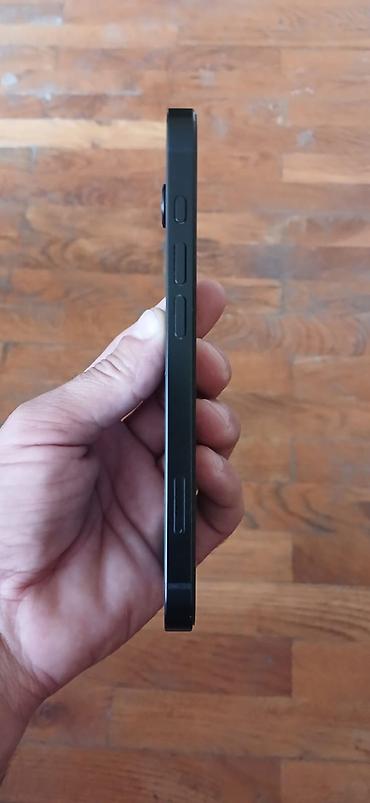 ayfon 24: IPhone 16e, 256 GB, Qara, Face ID — 5