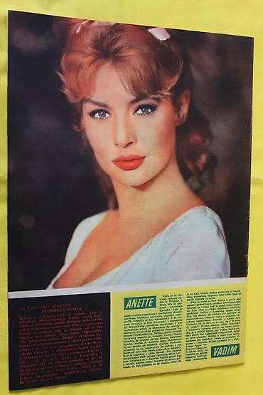 spica ruma: ARENA, JUGOSLAVENSKA REVIJA ZA FILM, TV KAZALIŠTE 37-44, 1-4 | — 4