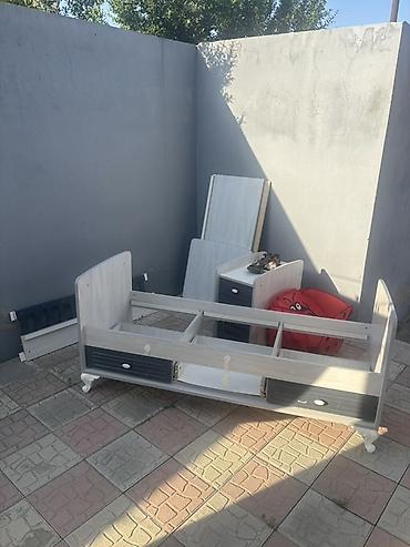döşək qiymətləri: Oğlan və qız üçün, İşlənmiş, Çarpayı, Bazasız, Matras ilə, Siyirməli — 1